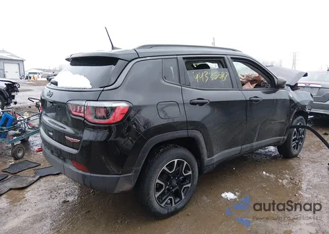 2020 Jeep Compass Trailhawk 4X4 from USA, damaged, VIN 3C4NJDDBXLT159315